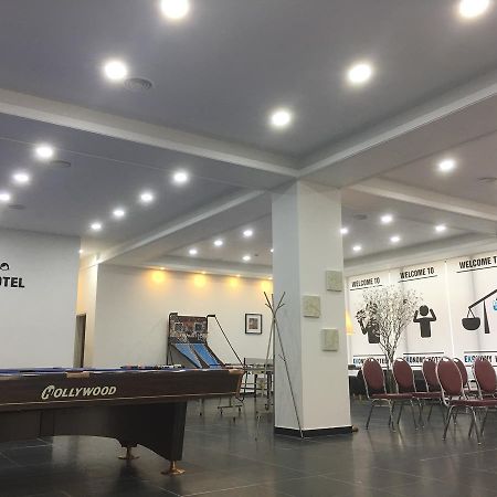 Ekonomy Hotel ชองซอน ภายนอก รูปภาพ