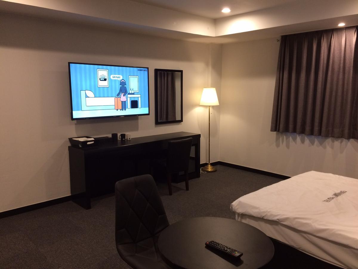 Ekonomy Hotel ชองซอน ภายนอก รูปภาพ